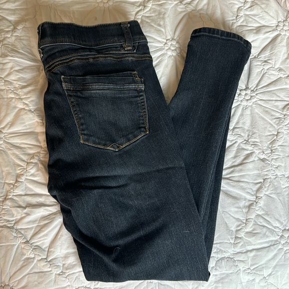 Democracy AB jeans. Almost brand new. Size 8 - Picture 2 of 3